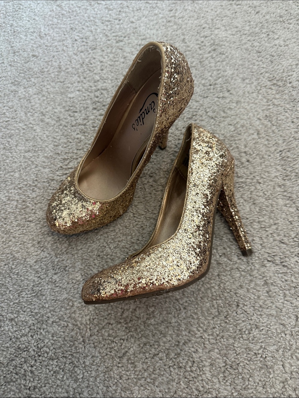 Candie's Gold Glitter Stiletto Pumps size 6